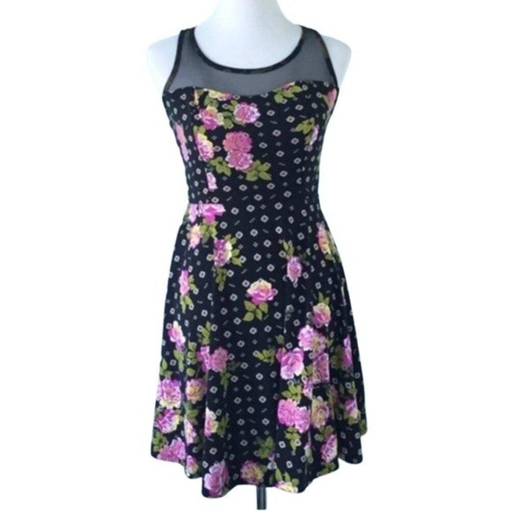 Black Mesh Yoke Sleeveless Floral Fit & Flare Dress Size medium